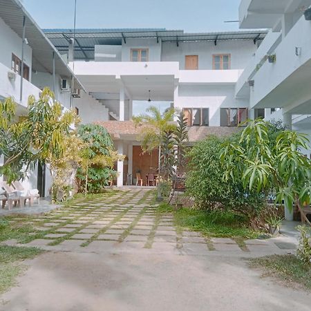 Wild Eagle Safari Resort Uda Walawe Extérieur photo