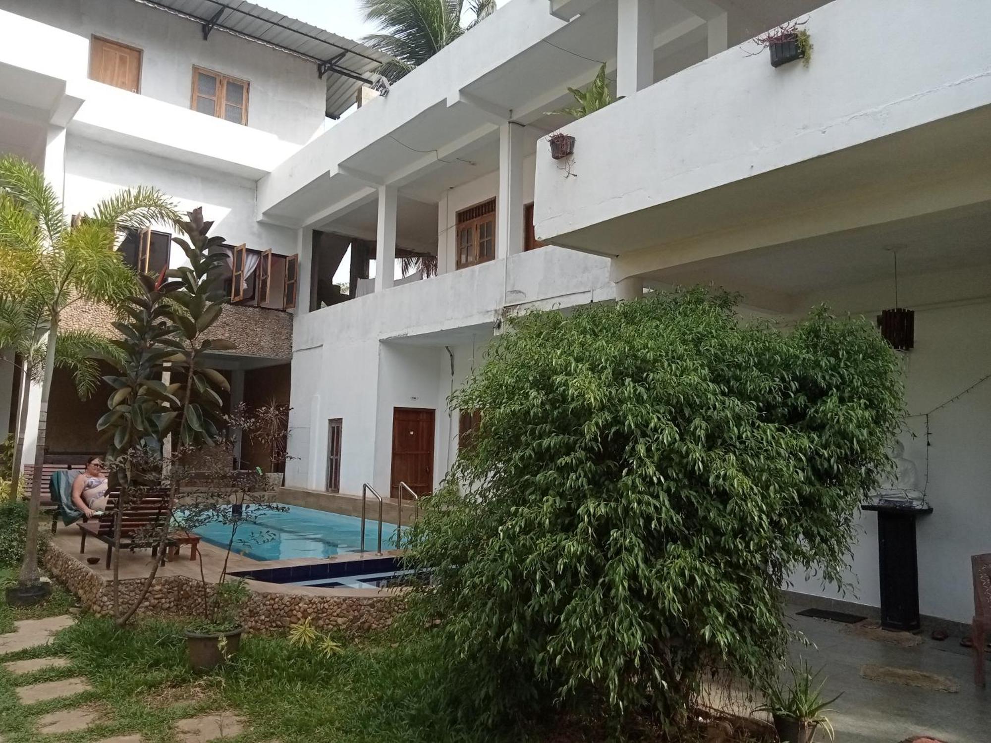 Wild Eagle Safari Resort Uda Walawe Extérieur photo