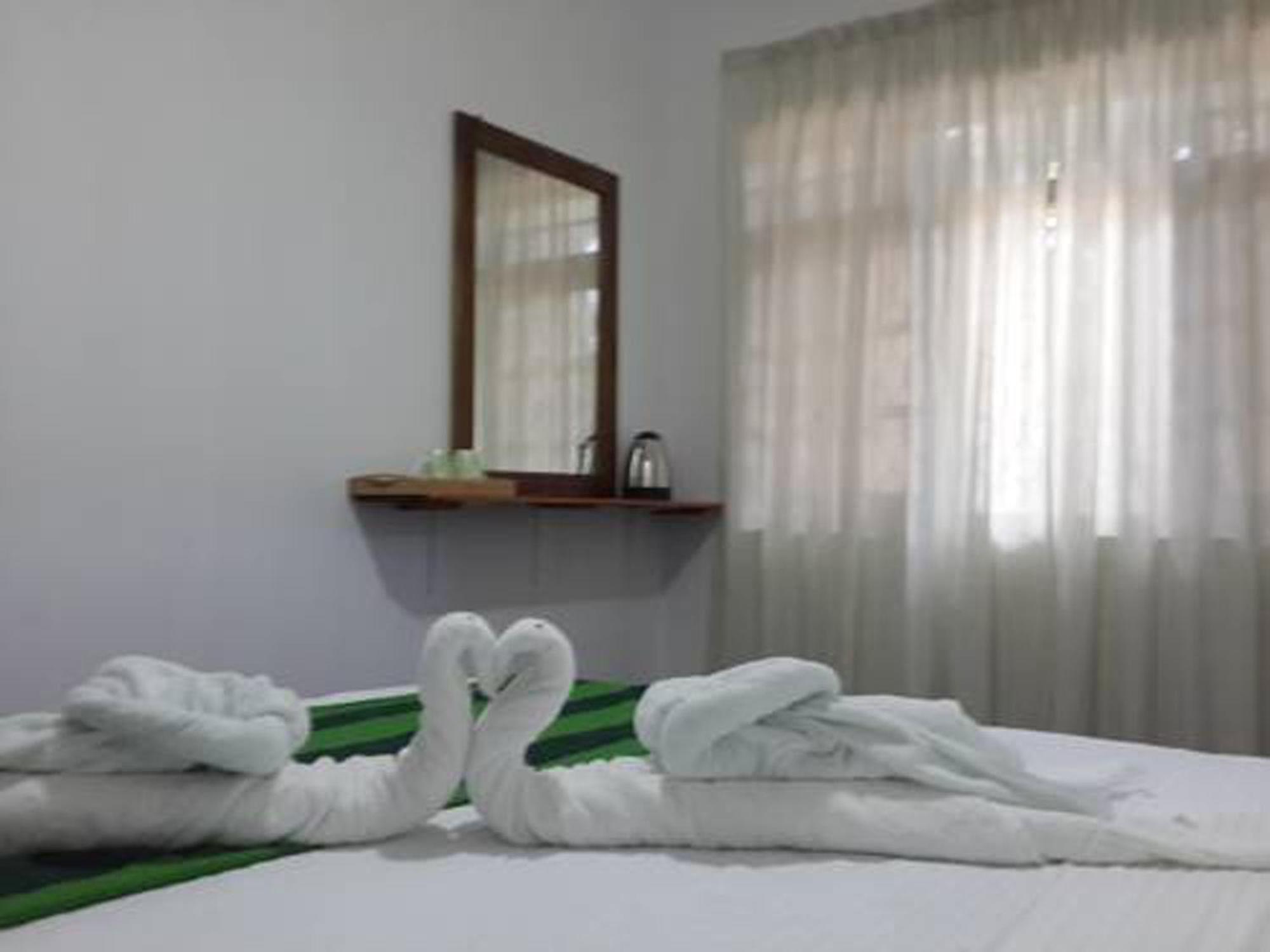 Wild Eagle Safari Resort Uda Walawe Extérieur photo